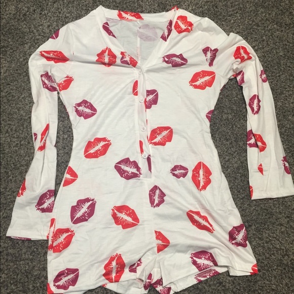 Adorable brand new romper sleepwear brand new - Picture 5 of 6